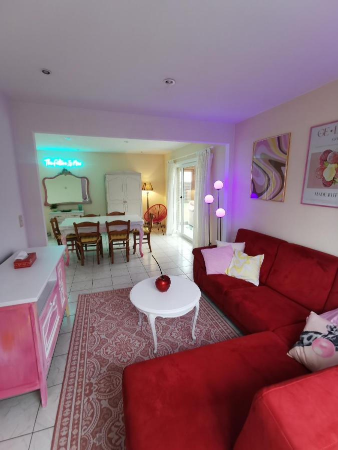 Izzy's Rainbow House De Haan