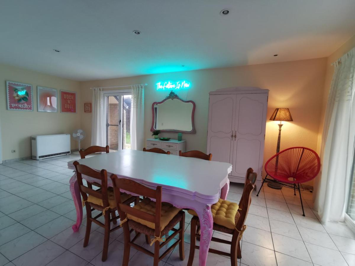 Holiday home Izzy's Rainbow House De Haan